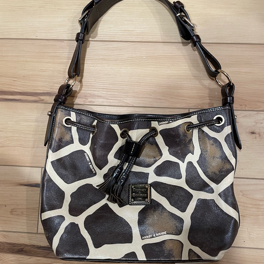 ey Bourke Giaraffe Pattern Shoulder